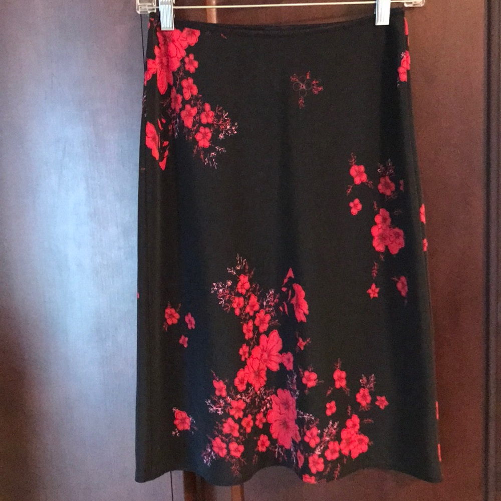 Wet Seal Black Skirt with Red Floral Design